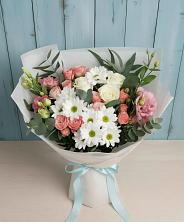 Букет цветов из:  Розы, Лизиантусы и Хризантемы в Новочебоксарске
