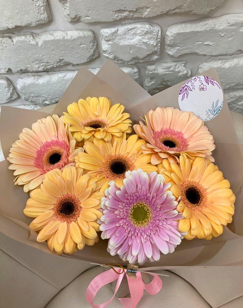 Букет цветов из: Герберы в Новочебоксарске