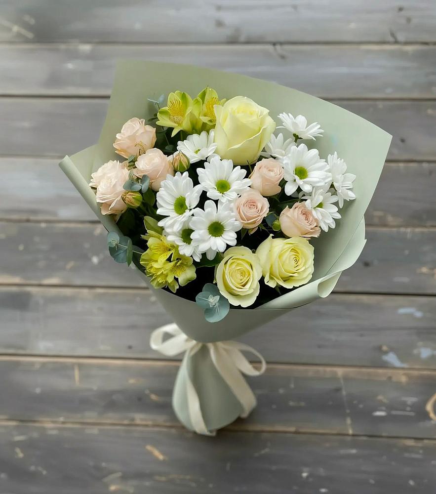 Букет цветов из: Альстромерии, Розы и Хризантемы в Новочебоксарске