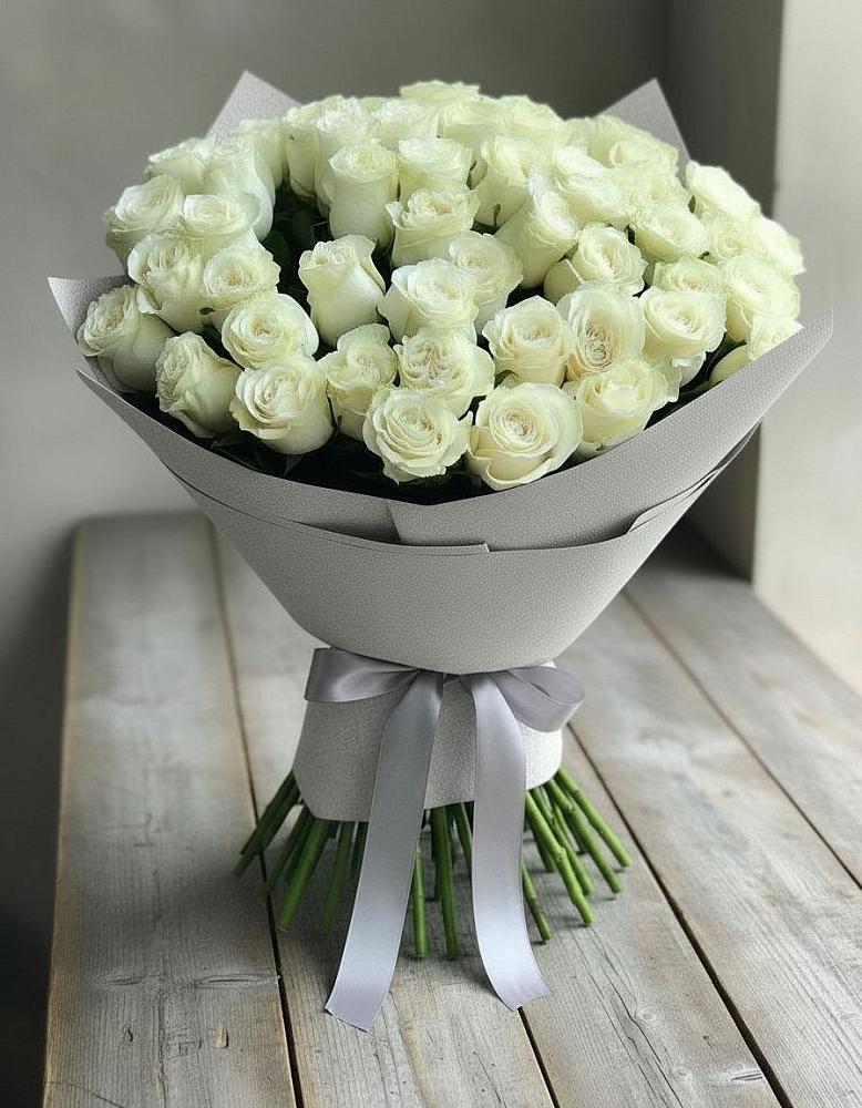 Букет 35 Белых роз в Новочебоксарске