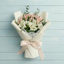 Букет цветов из:  Альстромерии в Новочебоксарске