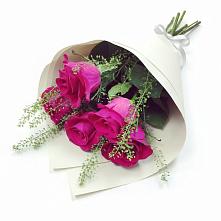 Букет цветов из:  Розы в Новочебоксарске