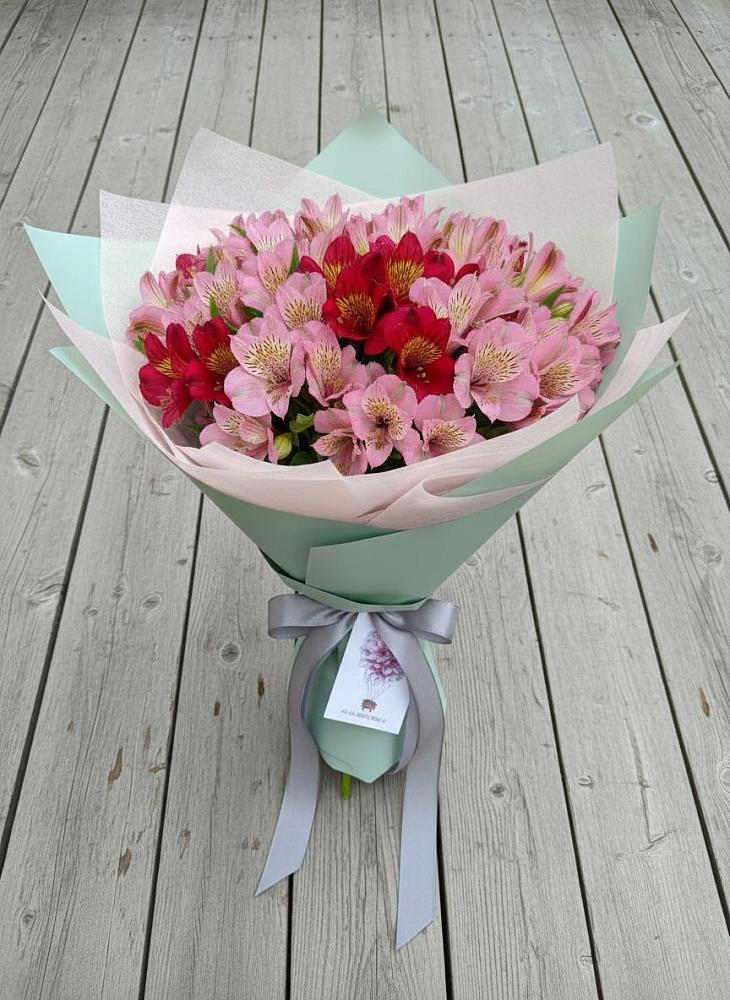 Букет цветов из: Альстромерии в Новочебоксарске