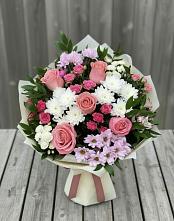 Букет цветов из:  Альстромерии, Гвоздики, Розы и Хризантемы в Новочебоксарске