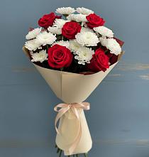 Букет цветов из:  Розы и Хризантемы в Новочебоксарске