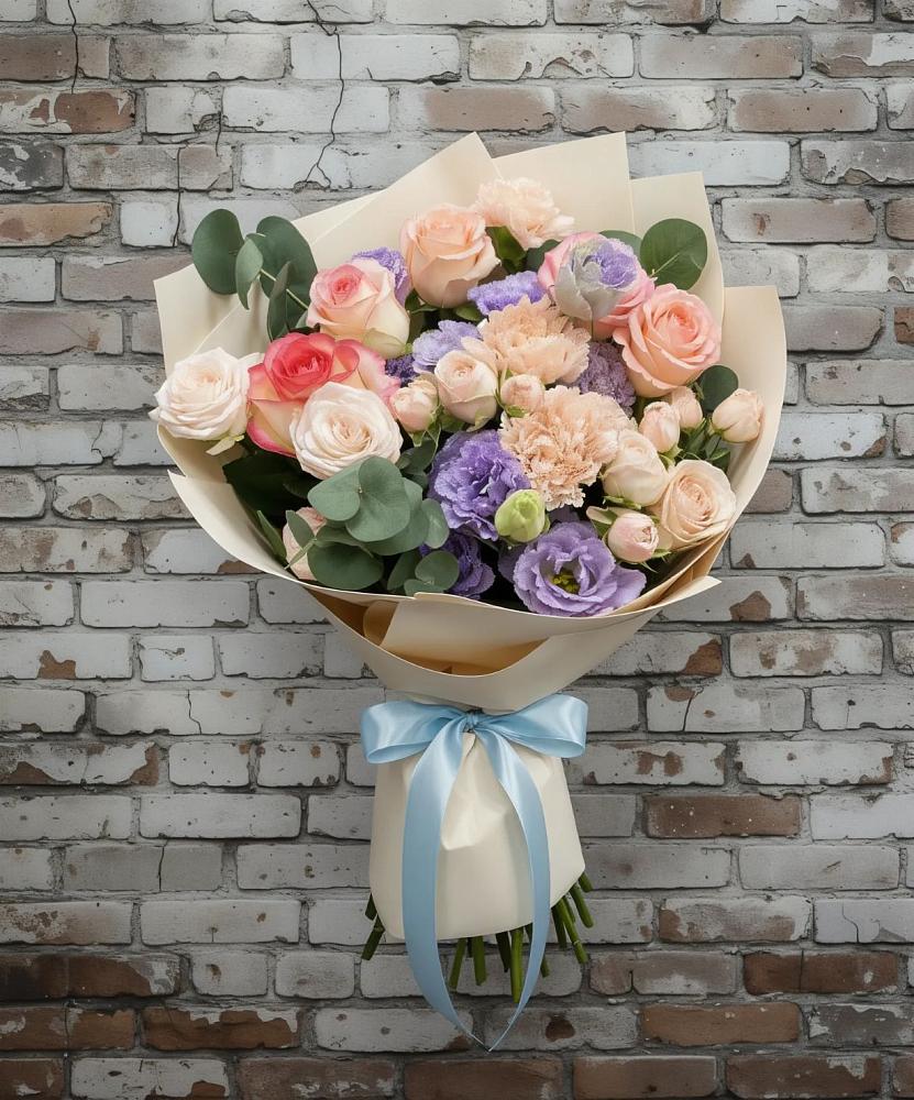 Букет цветов из: Розы, Лизиантусы и Гвоздики в Новочебоксарске