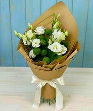 Букет цветов из:  Хризантемы и Лизиантусы #REPLACE_PRED# Новочебоксарске