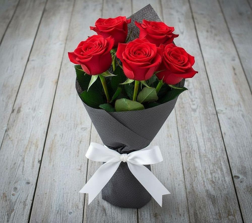 Букет 5 Красных роз Эдлесс Лав в Новочебоксарске
