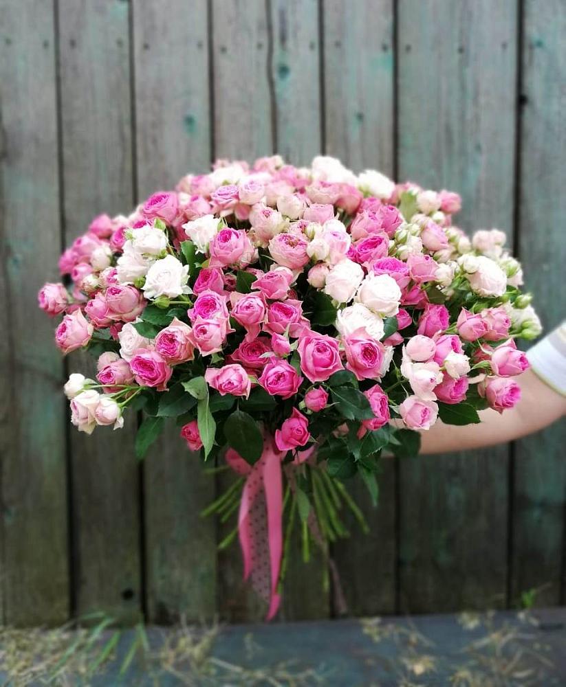 Букет Розовые кустовые розы Натали и Лав Лидия в Новочебоксарске