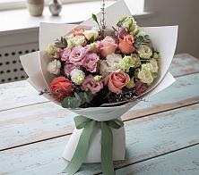 Букет цветов из:  Розы, Лизиантусы и Гвоздики в Новочебоксарске