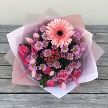 Букет цветов из:  Розы, Герберы и Хризантемы в Новочебоксарске