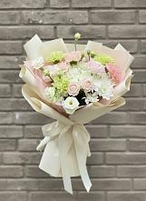 Букет цветов из:  Гвоздики, Розы, Лизиантусы и Хризантемы #REPLACE_PRED# Новочебоксарске