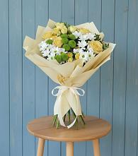 Букет цветов из:  Хризантемы и Розы в Новочебоксарске