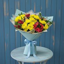 Букет цветов из:  Альстромерии и Хризантемы в Новочебоксарске