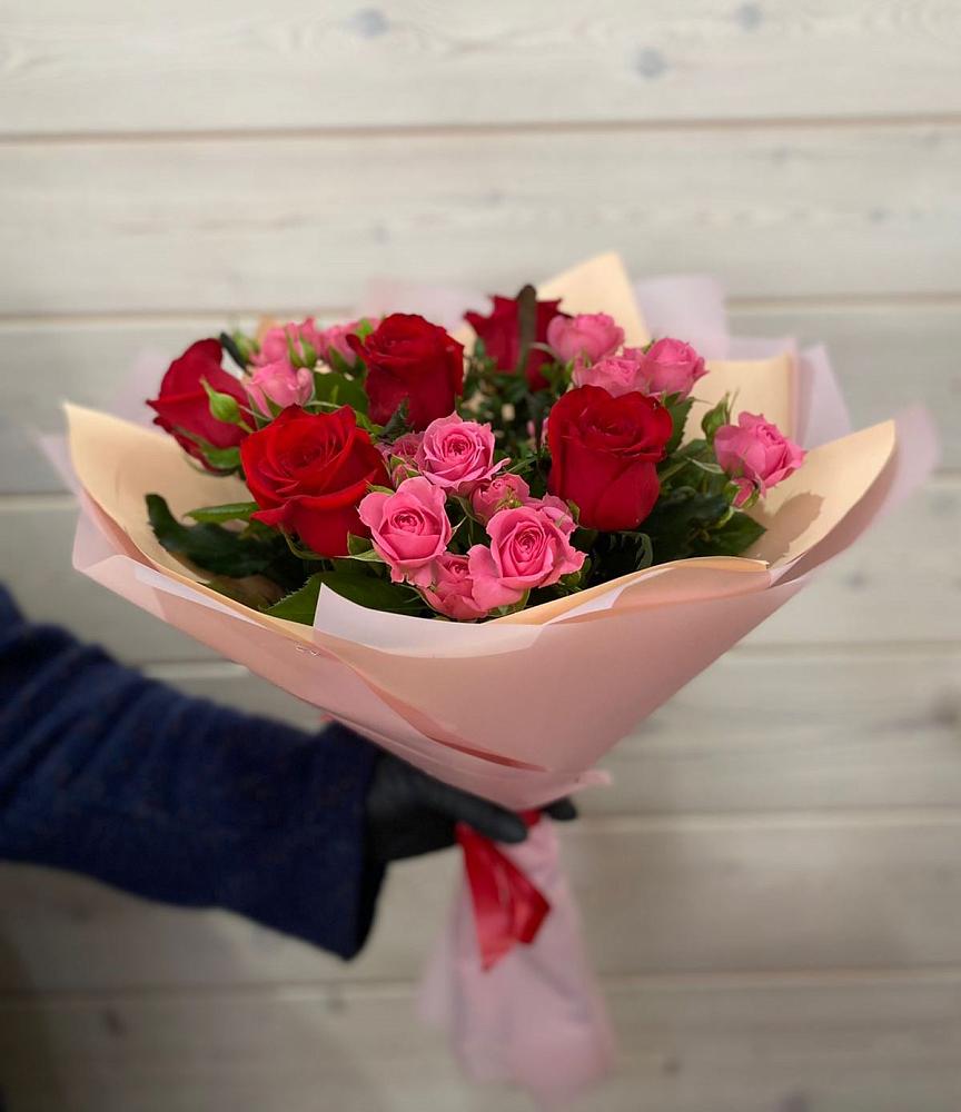 Букет цветов из: Розы в Новочебоксарске
