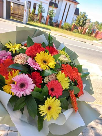 Букет цветов из: Герберы в Новочебоксарске