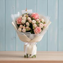 Букет цветов из:  Розы в Новочебоксарске